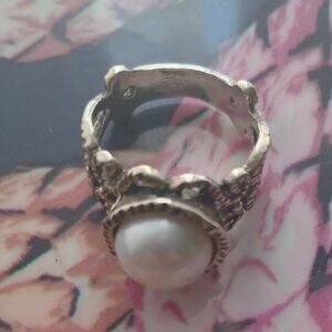 Beautiful Pearl Sterling Silver Ring 7.5 Size